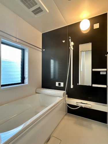 【浴室】 | 【仲介手数料０円】平塚市田村5丁目　中古一戸建て | 平塚市田村5丁目　中古一戸建て