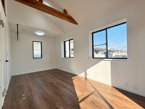 【洋室】 | 【仲介手数料０円】平塚市田村5丁目　中古一戸建て | 平塚市田村5丁目　中古一戸建て