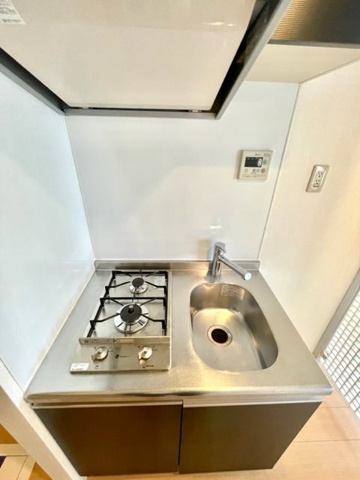 新品家具付きマンション市谷薬王寺町8(KaGood東京)のキッチン