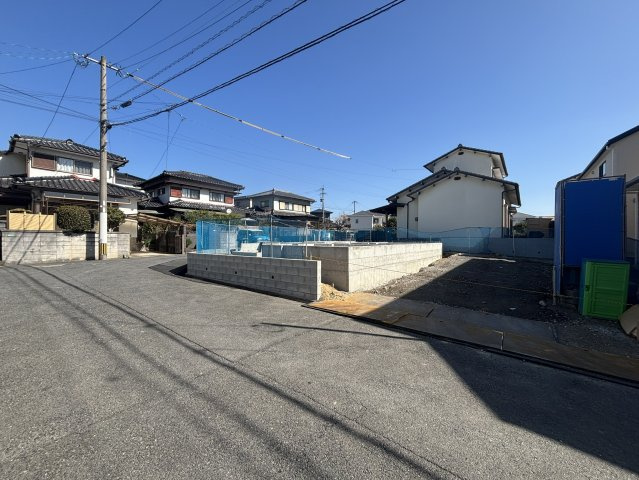 【前面道路含む現地写真】の画像