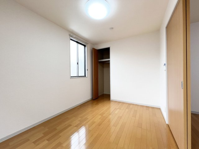 クレールＢの洋室