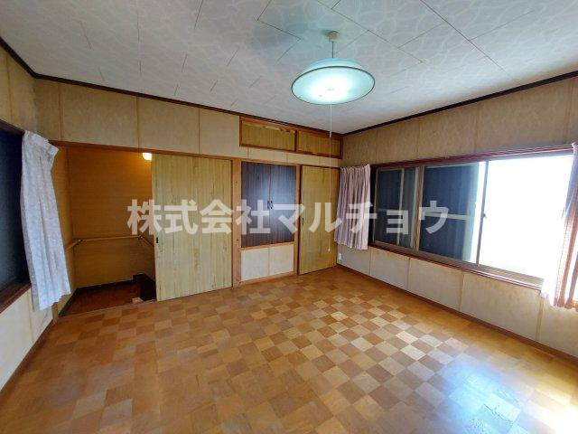 印南戸建ての洋室|落ち着いた色調の洋室です