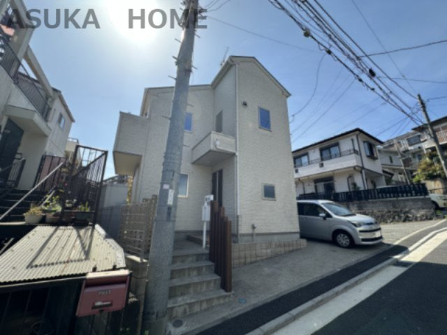 保土ケ谷区法泉１丁目 戸建て