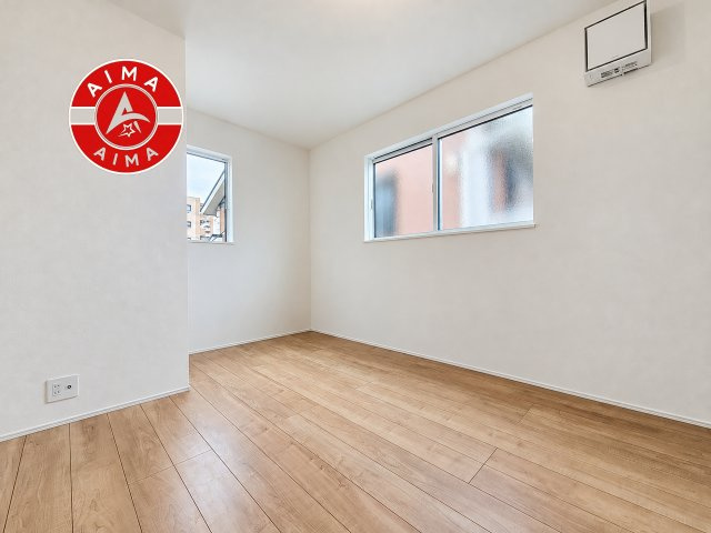 福岡市博多区新和町2丁目第1-3棟（3号棟）の子供部屋|穏やかな光が差し込む室内には、穏やかな時間が流れます。