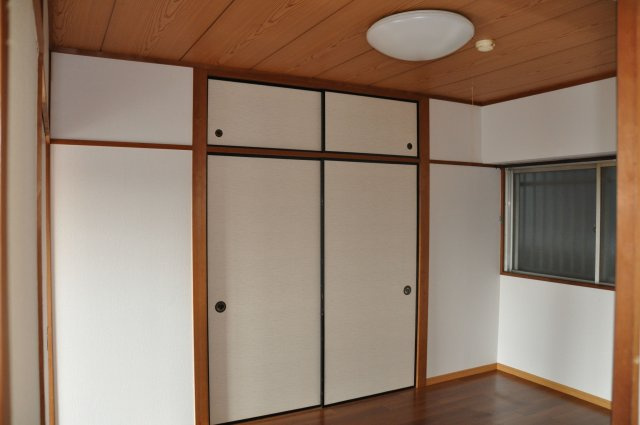 レジデンス亜依Ⅰ【キャッシュバック対象物件】の洋室|個人の部屋や寝室として使える洋室です