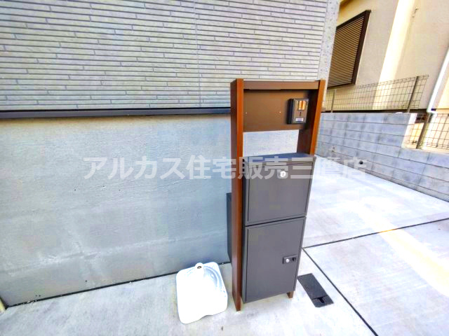 【内覧動画公開中！】小金井市前原町2丁目 中央線 武蔵小金井駅 新築戸建のエントランス