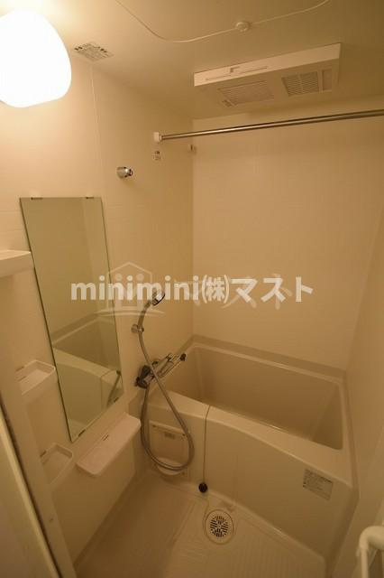 ファステート大阪ドームシティの浴室