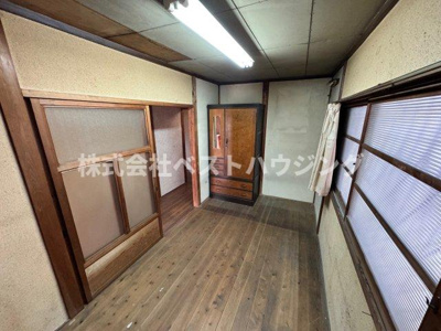【内装】 | ひだまりとそよ風のセレニティ | 納戸4帖