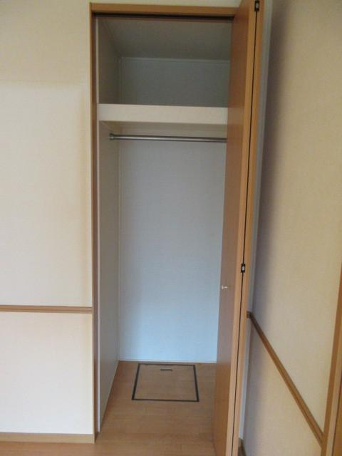 コーラルコート１号館の収納