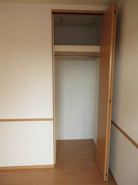 コーラルコート１号館の収納