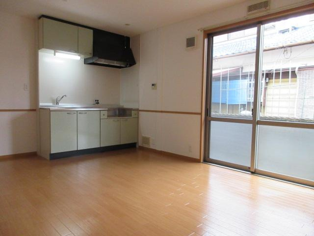 コーラルコート１号館の居間・リビング