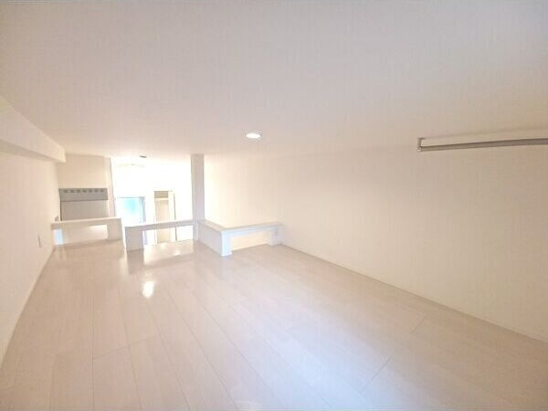 Grande 吹上の居間・リビング