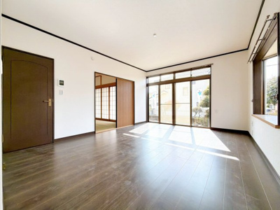 【居間・リビング】 | 前橋市富士見町小暮　中古住宅