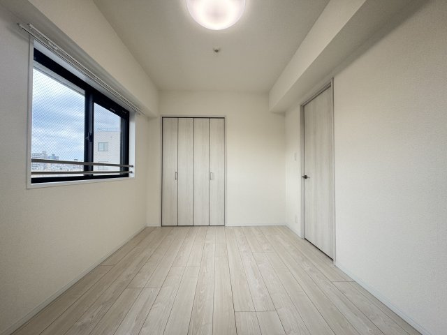 セザール第2西大島の洋室