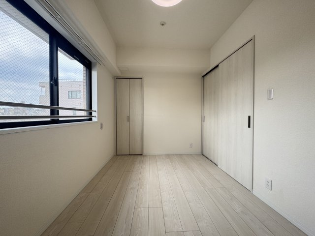 セザール第2西大島の洋室