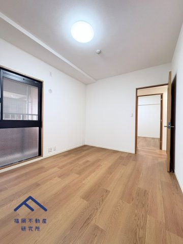 サンリヤンガーデン春日Ⅴ番館の洋室