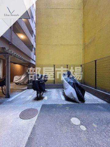 クレストフォルム上野グランステージのその他共用部分|バイク置場