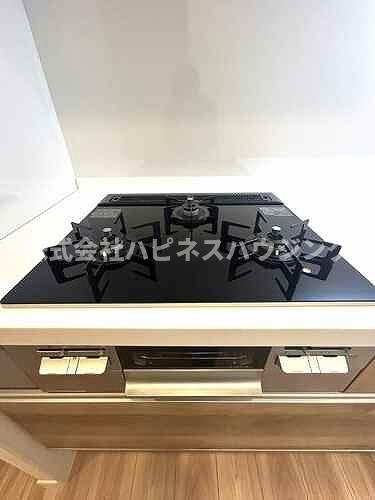 パークホームズ柏サンクの設備|3口ガスコンロ　※2026年1月の写真