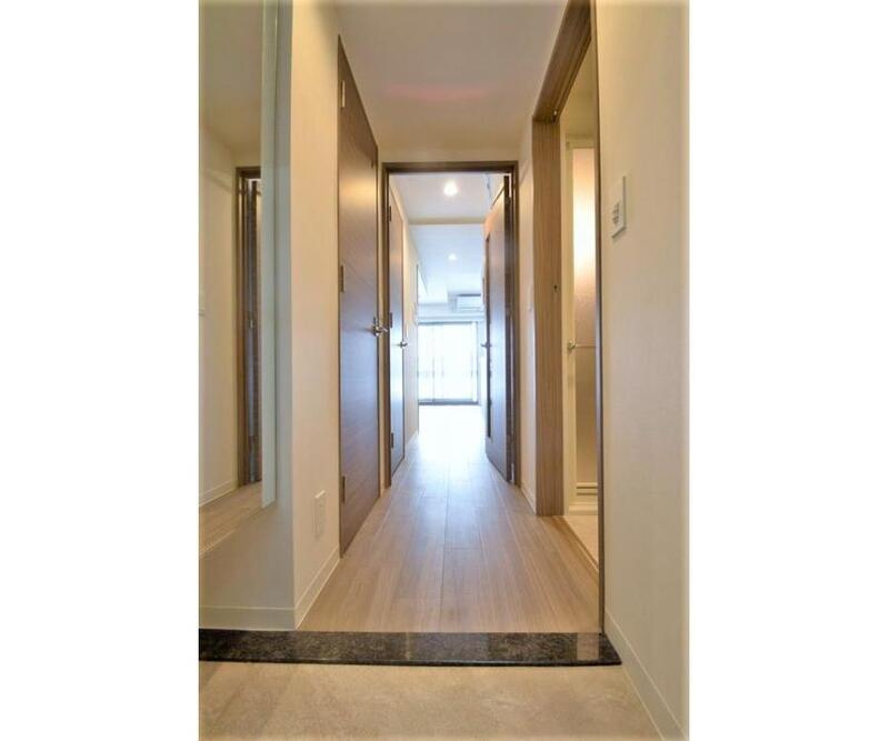 ラ・ピシーヌ南堀江の玄関