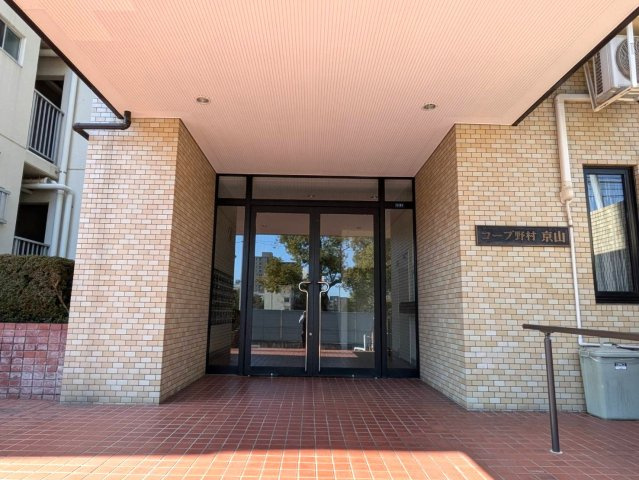 コープ野村京山 6階|◆エントランス入口の様子です。