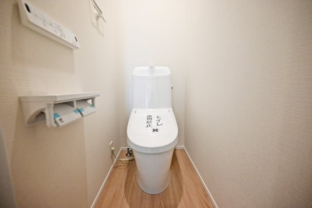 リナージュ塚口町5丁目新築一戸建て│2SLDK+駐車1台可のトイレ|トイレは1階、2階共に一年を通して快適に利用できる温水洗浄便座付です。