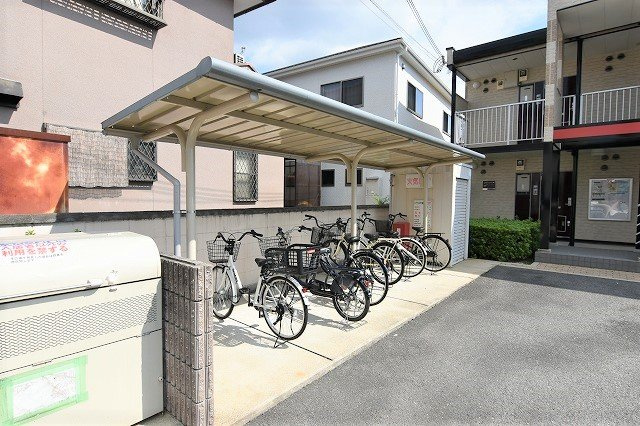 レオパレスクレール　ヨシノのその他|駐輪場