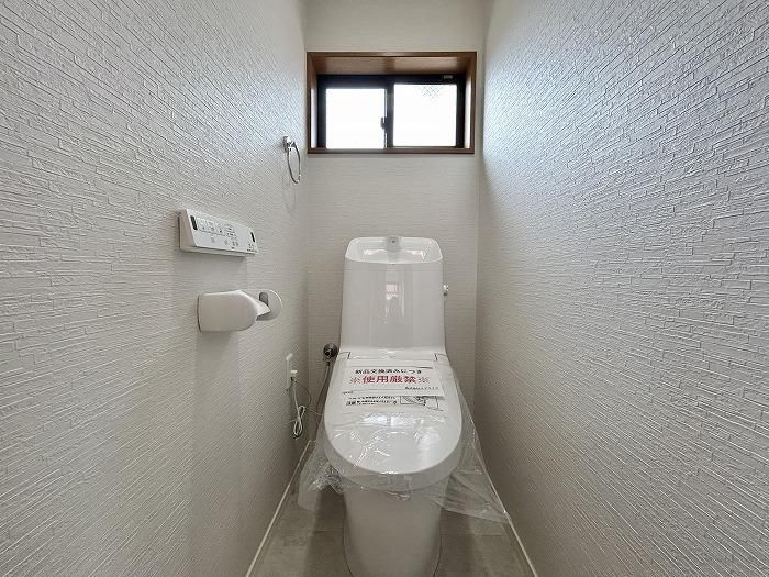 昭島市美堀町２丁目の中古一戸建のトイレ
