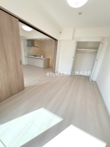 グランシティ東京イーストⅡ　7階　リ　フォーム済の洋室