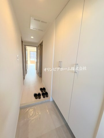 グランシティ東京イーストⅡ　7階　リ　フォーム済の玄関