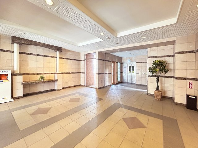 グランシティ東京イーストⅡ　7階　リ　フォーム済のエントランス