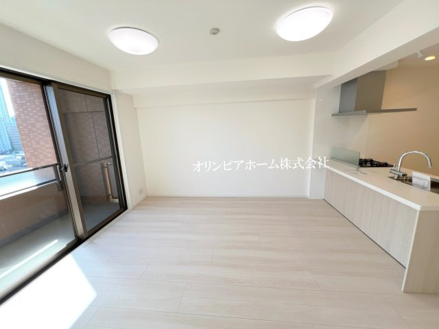 グランシティ東京イーストⅡ　7階　リ　フォーム済の居間・リビング