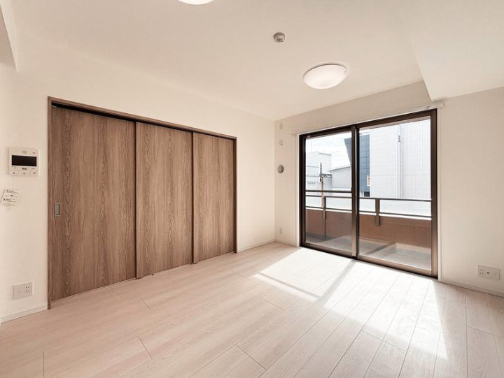 グランシティ東京イーストⅡ　7階　リ　フォーム済の洋室