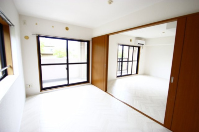 【居間・リビング】 | ベルデュールコート