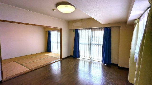 【居間・リビング】の画像