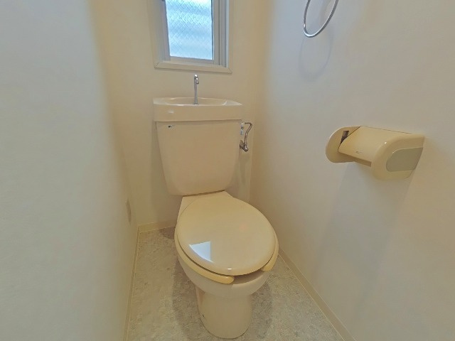 ドムールコスモス武庫之荘のトイレ|コンパクトで使いやすいトイレです