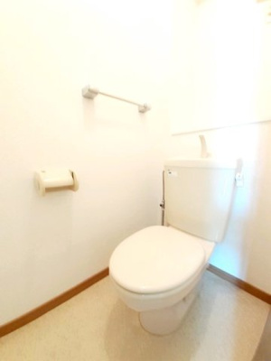 【トイレ】 | 明山 | 清潔感のあるトイレです