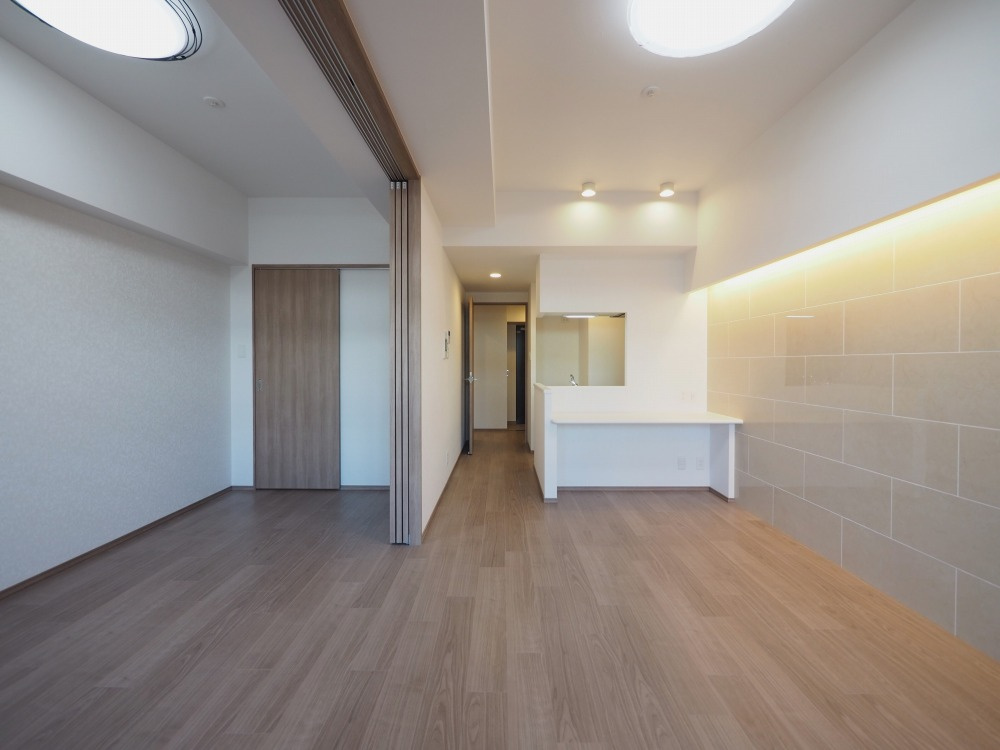 プレジオ西中島ASIANの居間・リビング