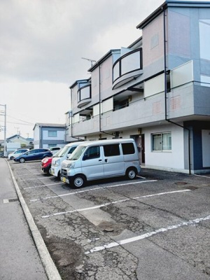 【駐車場】 | 長月 | 駐車場です