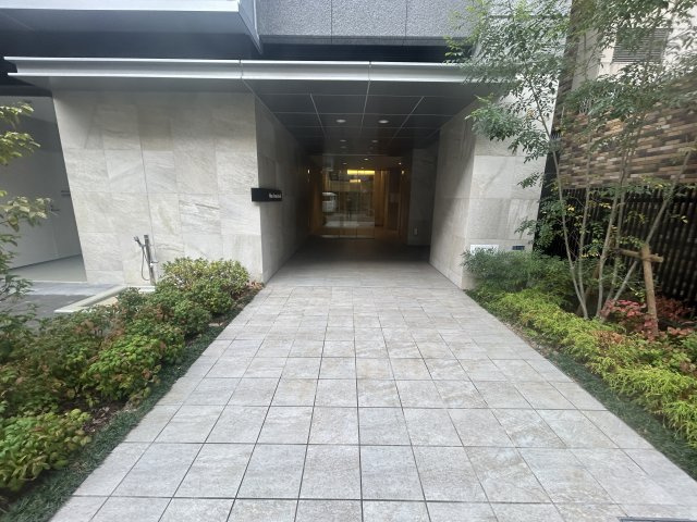 アーバス天満橋のエントランス