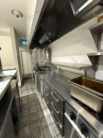 サンシャイン伏見ビル【　1階路面店　】