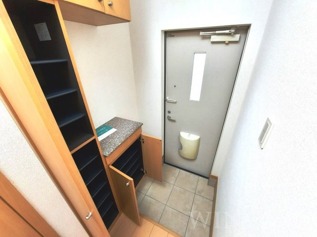 フレシール天伯 A棟の玄関