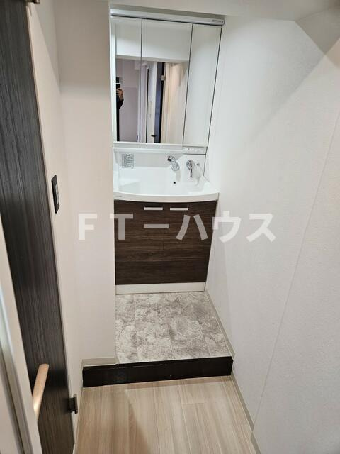 シティクレスト船橋の洗面所