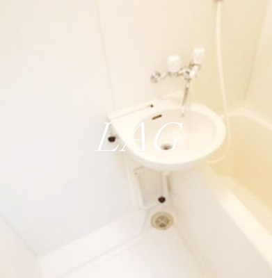 【洗面所】 | グランヴァン町田 | 洗面台です。