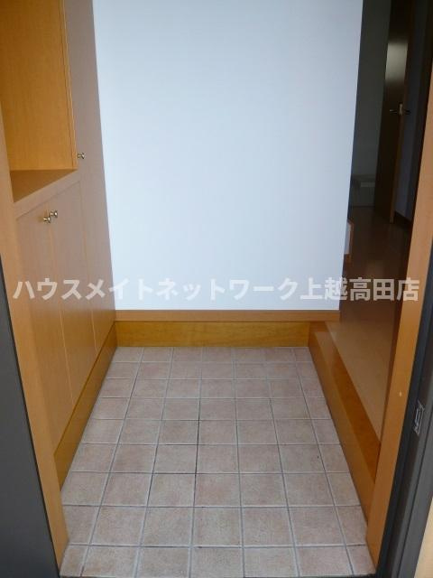 クレシエンテの玄関|玄関（シューズボックス付）