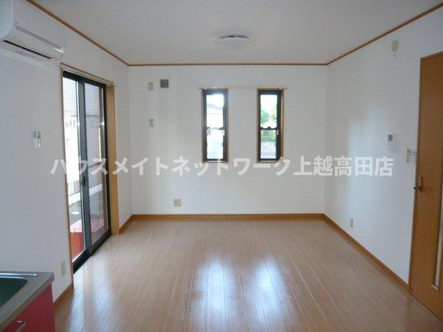 クレシエンテの居間・リビング|LDK