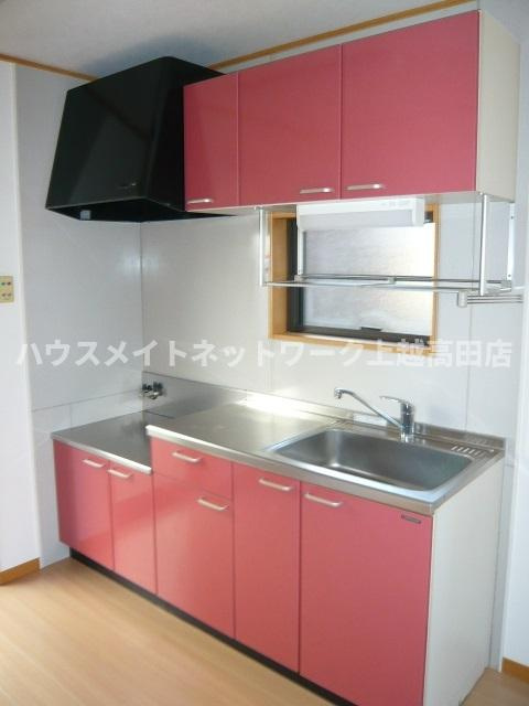 クレシエンテのキッチン|キッチン