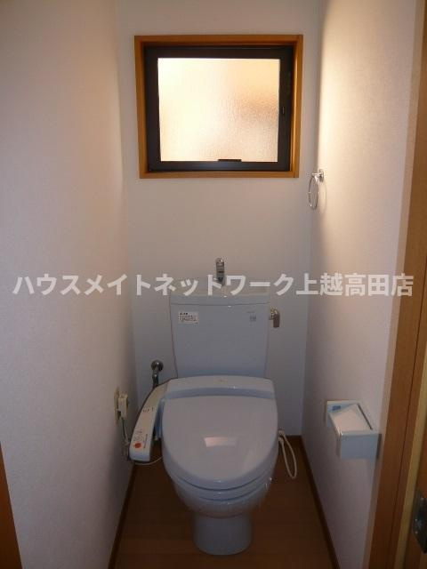 クレシエンテのトイレ|洗浄暖房便座付トイレ