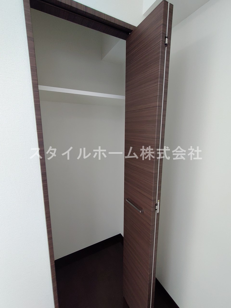 アン・ソレイユの収納|別部屋写真です。