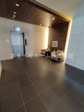 アン・ソレイユのロビー