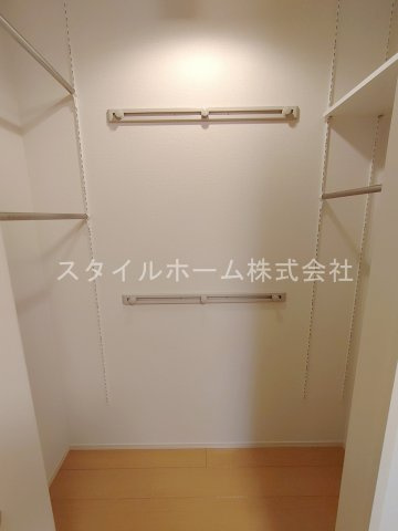 アヴェク・トワの収納|別部屋写真です。